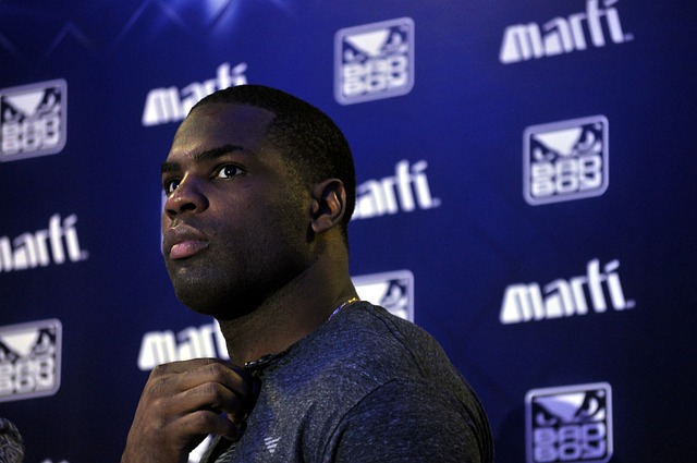 加强攻势 加强攻势